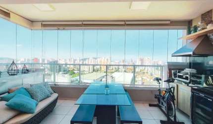 Apartamento com 2 quartos, sala ampla e lazer completo em Campo Grande - Santos - SP