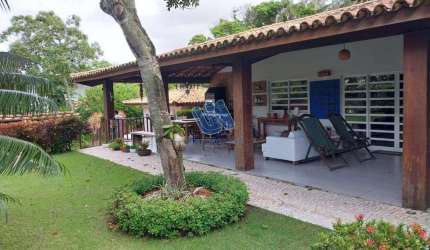 Casa em condomínio com 5 quartos sendo 4 Suítes 287m2 em Abrantes - Camaçari