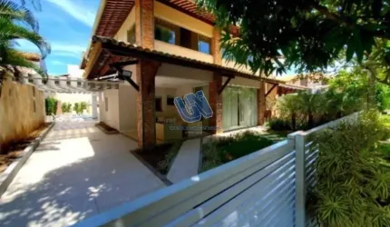 Casa à venda em Condomínio Fechado 403,00 m2 terreno 390,00 m2 área construída com 4 quartos em Piatã