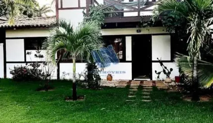 Casa duplex em condominio 4 suítes sendo 1 suíte master com closet 447m2 na Praia do Forte