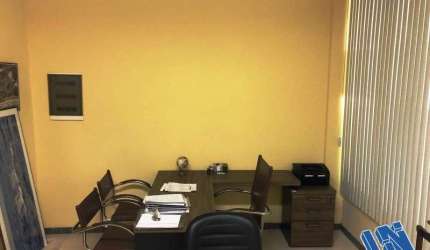 Salas comerciais para alugar no Comércio com 400m2 totais
