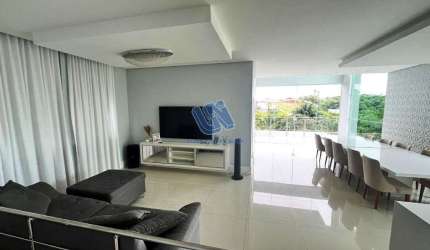 Casa em condomínio decorada e mobiliada 3 quartos suítes 318,31m2 em Alphaville Litoral Norte II