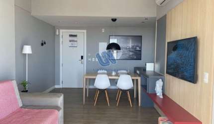 Apartamento Decorado quarto e sala no Caminho das Árvores 45m2