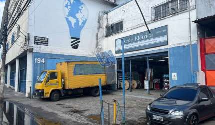 Loja comercial com 850m2 na rua Barão de Cotegipe na Calçada