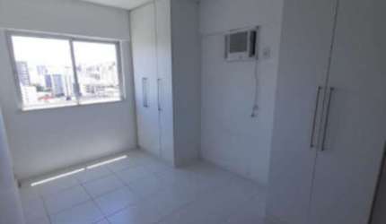 Apartamento 2 quartos sendo 1 suíte 70m2 a venda no Costa Azul