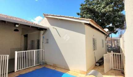 Casa com 3 quartos à venda na Brasil, 1, Cristo Rei, Várzea Grande por R$ 330.000