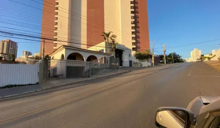 Casa com 3 quartos para alugar na das Flores, 256, Jardim Cuiabá, Cuiabá por R$ 11.980