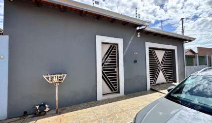 Casa com 3 quartos à venda na das Dálias, 7, Cristo Rei, Várzea Grande por R$ 450.000