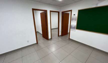 Barracão / Galpão / Depósito para alugar na Rua Tenente-Coronel Thogo da Silva Pereira, 272, Centro Sul, Cuiabá por R$ 25.000