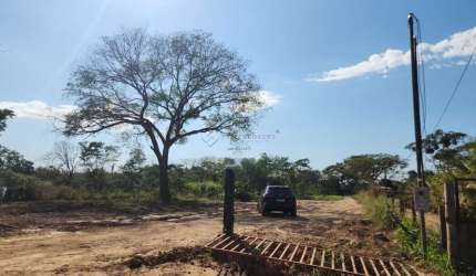 Terreno à venda na Engordador, 1, Parque do Lago, Várzea Grande por R$ 340.000