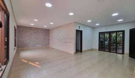 Casa com 3 quartos à venda na Malaia, 31, Jardim Shangri-La, Cuiabá por R$ 750.000