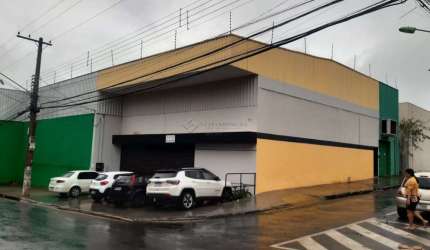 Ponto comercial para alugar na Desembargador Lobo, 438, Centro Sul, Cuiabá por R$ 14.000