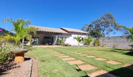 Casa com 3 quartos à venda na Rua Guilherme Pinto de Souza, 867, Bom Clima, Chapada dos Guimarães por R$ 1.270.000