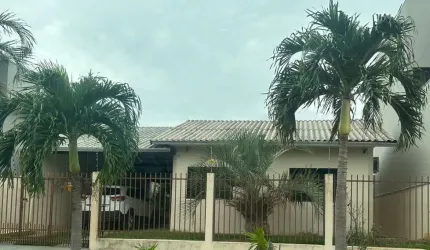 Casa com 3 quartos à venda na Rua Jordania, 1825, Parque das Emas, Lucas do Rio Verde por R$ 800.000