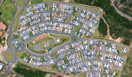 Terreno em condomínio fechado à venda na Rua C, 28, Condomínio Villa Jardim, Cuiabá por R$ 800.000