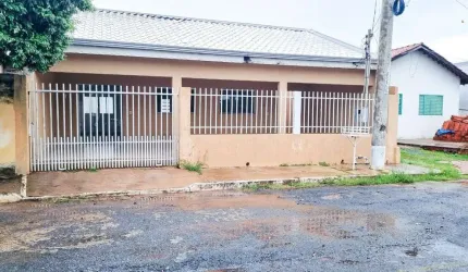 Casa em condomínio fechado com 3 quartos à venda na Rodovia Palmiro Paes de Barros, 1500, Parque Georgia, Cuiabá por R$ 350.000