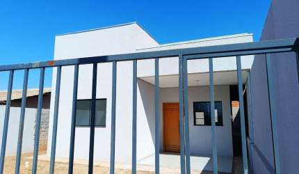 Casa com 3 quartos à venda na Brasil, 001, Jardim Glória l, Várzea Grande por R$ 300.000