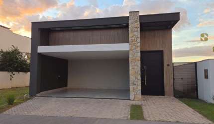 Casa em condomínio fechado com 3 quartos para alugar na Avenida Professora Edna Maria de Albuquerque Affi, 11, Condomínio Primor das Torres, Cuiabá por R$ 8.000