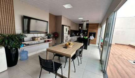 Casa em condomínio fechado com 3 quartos para alugar na Alfazema, 4, Petrópolis, Várzea Grande por R$ 3.500