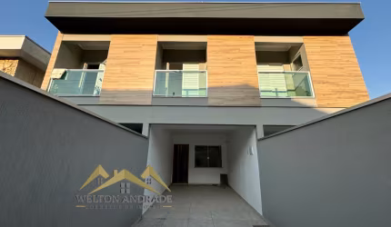 Lindo Sobrado recém construído com 3 dormitórios 2 vagas
