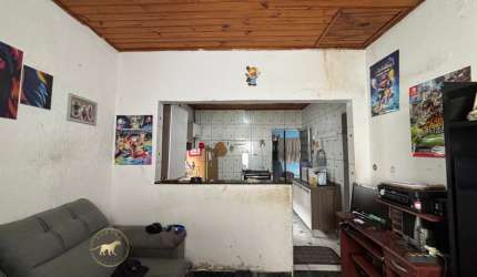 Casa localizada no bairro Posso Alegre em Franco da Rocha-SP