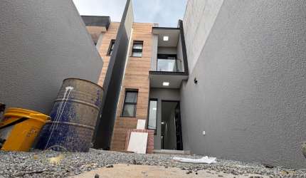 Lindíssimo sobrado localizado no bairro Residencial Santo Antônio em Franco da Rocha-SP