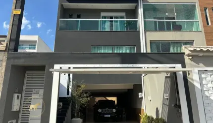 Lindo Sobrado à Venda em Caieiras!