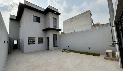 Casa à Venda no Jardim dos Abreus – Caieiras