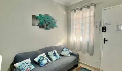Apartamento Mobiliado com 2 Dormitórios e 1 Vaga para Locação a 200m da Praia