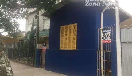 Casa comercial com 1 sala para alugar na Avenida Pernambuco, 2498, São Geraldo, Porto Alegre, 67 m2 por R$ 1.900