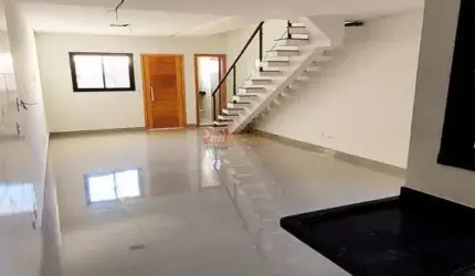 Sobrado no Bairro Vila Curuçá em Santo André
