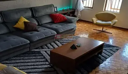 Sobrado no Bairro Vila Scarpelli em Santo André