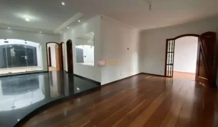 Sobrado no Bairro Vila Valparaíso em Santo André
