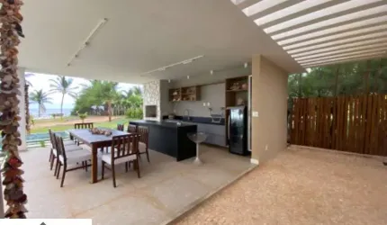 Mansão Nova Moderna frente mar em Busca Vida