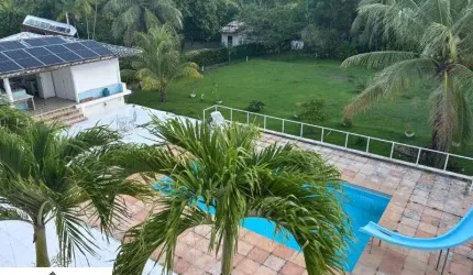 Casa a venda no Encontro das Aguas 4 suítes - Estilo portuguesa