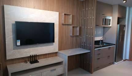 Studio mobiliado à venda no Barra Premium