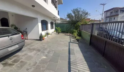CASA BOQUEIRAO - PRAIA GRANDE SP