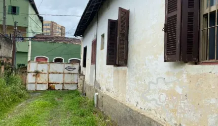 CASA 1.000M² NA ZONA NORTE DE SÃO JOSÉ DOS CAMPO !