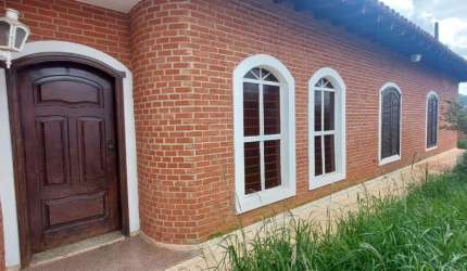 CA00324 - CASA DE 300M² COM JARDIM DE INVERNO Á VENDA, EM SÃO ROQUE - SP