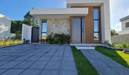 Casa terra a venda no Cond. Vila Florença, Abrantes, Camaçari