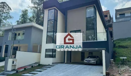Casa Moderna e Clean com 03 suítes e Piscina na Aldeia da Serra - Barueri