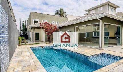 Maravilhosa casa com 4 Suítes à venda, 357 m² por R$ 3.300.000 - Granja Viana – Golf Village - Carapicuíba/SP