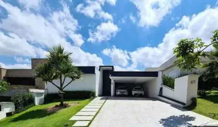 Oportunidade única no Condomínio Vintage – Casa Térrea com 400m² de jardim privativo!