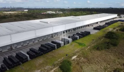 Centro Logístico em Camaçari – Locação de Galpão com 3.600m² | Segurança 24h | Pátio para Caminhões | Infraestrutura Completa!