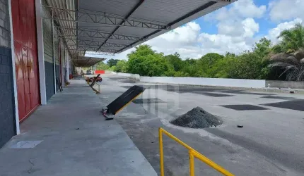 Galpão com 12.000m² para Locação na Estrada do Coco – Camaçari | 12 Docas | Pátio 10.000m² | Segurança e Infraestrutura Completa!