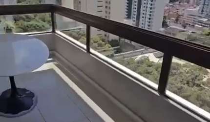 Alugo apartamento 3/4 no corredor da Vitória
