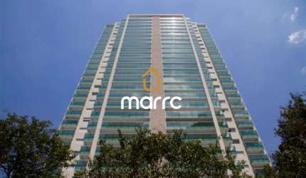 Apartamento à venda com 204m² em Moema