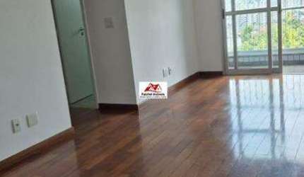 Apto. de 60m², 2 vagas, sala e dormitórios em piso de madeira e cozinha em porcelanato por 400.000,00 - Vila Bela/SP - Próximo ao Hospital V. Alpina