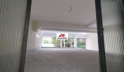Prédio Comercial de 248m² de 3 andares, 3 copas, 4 banheiros, 9 salas que podem ser divididas e vaga de garagem no Coração da Mooca por 9.900,00/mês