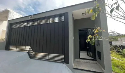 Casa com 3 quartos à venda na Rua Pintassilgo, 42, Condomínio Villa Verde Bragança, Bragança Paulista, 90 m2 por R$ 590.000